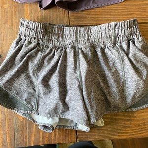 Size 6 lululemon shorts